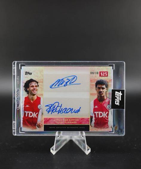 Topps Ajax 125  jaar gesigneerde kaart Van Basten & Rijkaard, Verzenden, Nieuw, Ajax, Spelerskaart