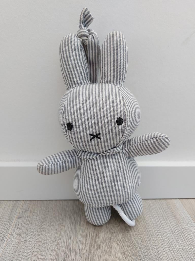 Knuffel muziekdoos Nijntje miffy streep grijs K9090, Kinderen en Baby's, Ophalen of Verzenden, Zo goed als nieuw, Beer