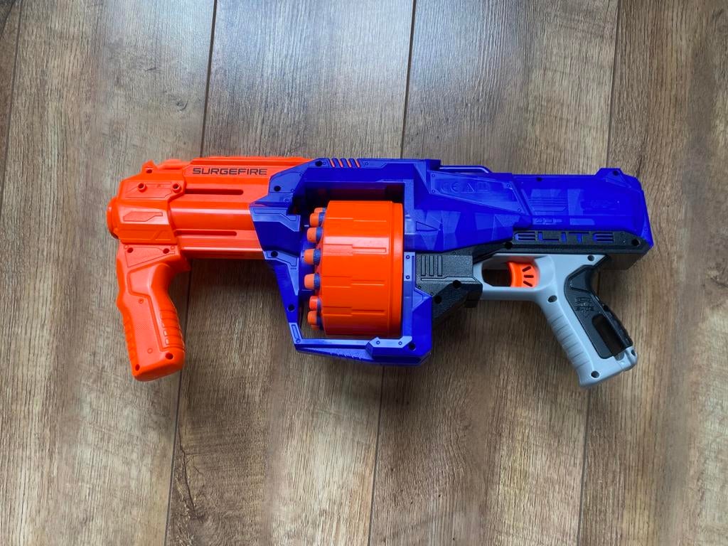 NERF Elite SurgeFire – In goede staat + 15 darts inbegrepen, Kinderen en Baby's, Ophalen of Verzenden, Zo goed als nieuw