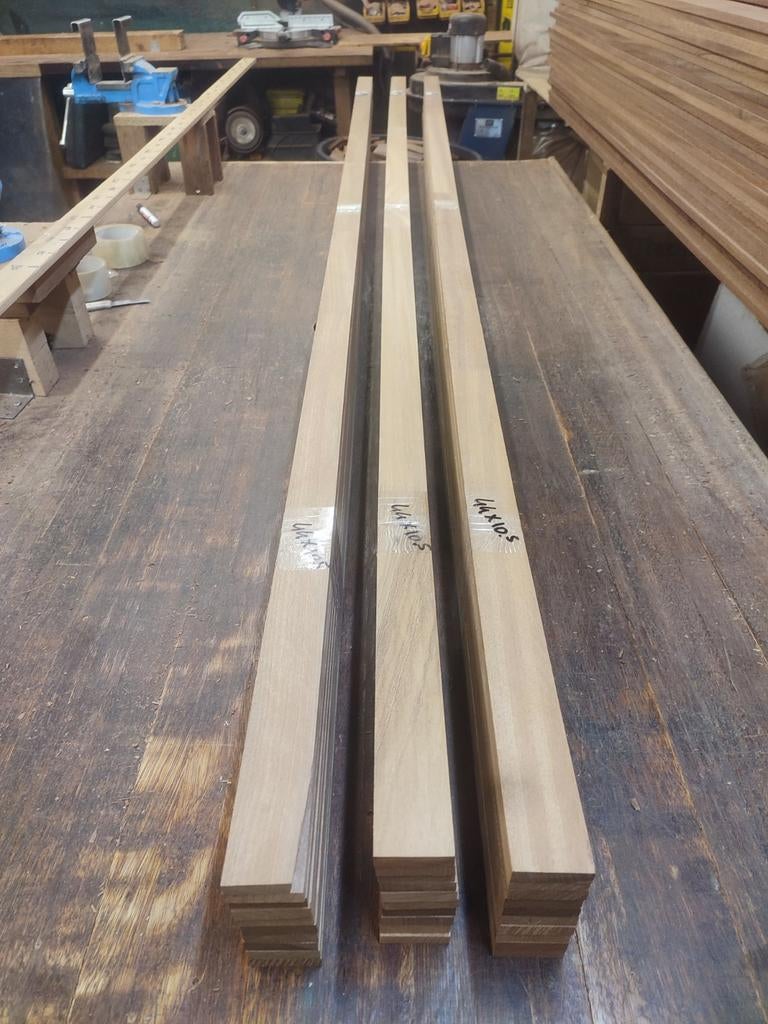 Hardhouten latten (Mahonie), Ophalen, Minder dan 25 mm, Nieuw, 250 tot 300 cm