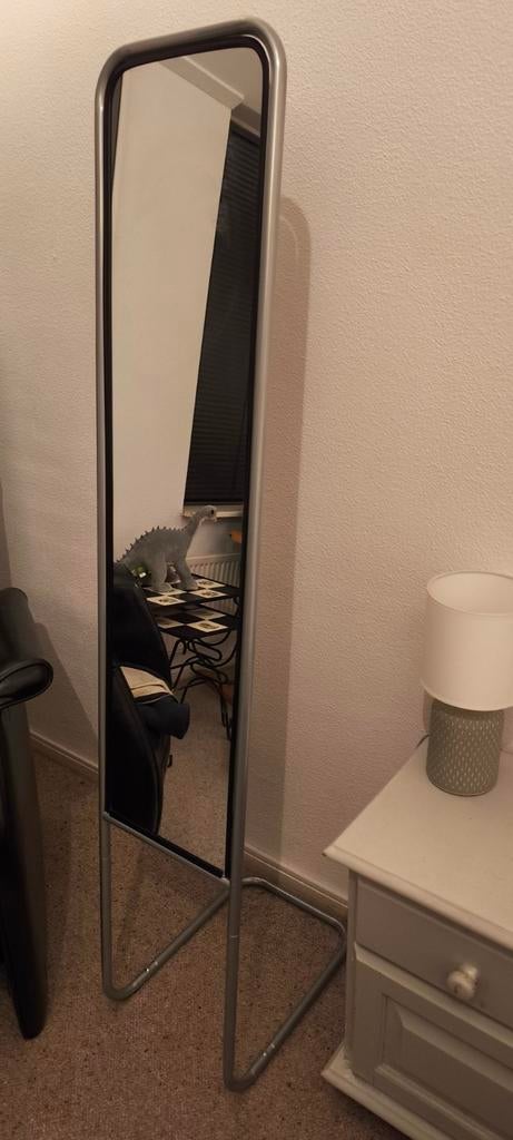 Staande passpiegel / vloerspiegel, Ophalen, Minder dan 50 cm, Zo goed als nieuw, 150 tot 200 cm