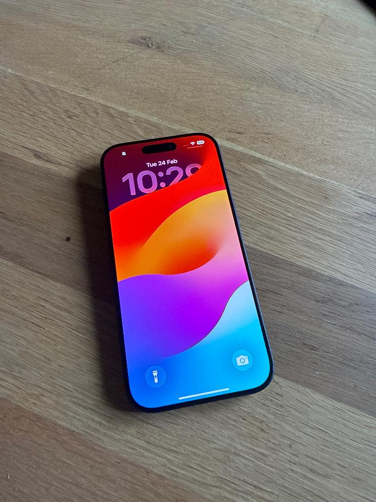 Iphone 16 pro, 128 GB, Zo goed als nieuw, Zonder simlock, Grijs