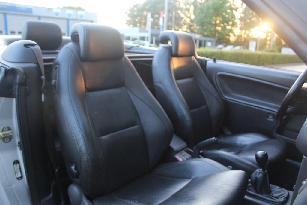 Saab Viggen cabrio, Auto's, Zwart, 4 cilinders, Handgeschakeld, 2 stoelen