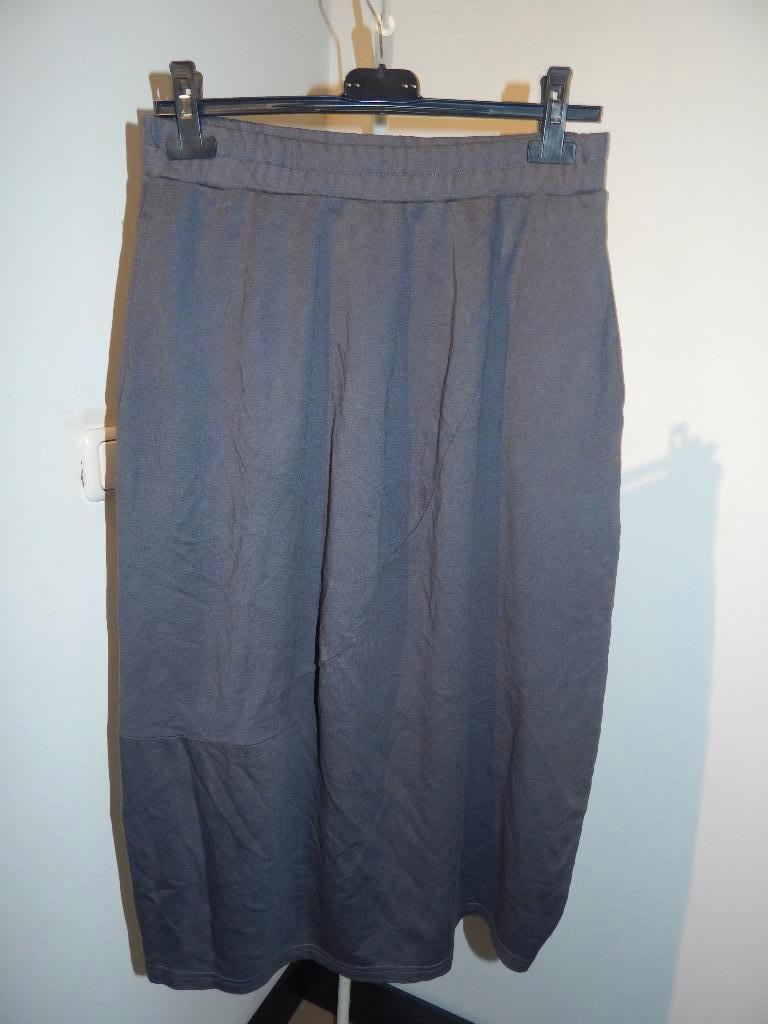 Oska bol vallende rok grijs van kleur insteek zakken 1 M, Kleding | Dames, Maat 38/40 (M), Verzenden, Zo goed als nieuw, Grijs