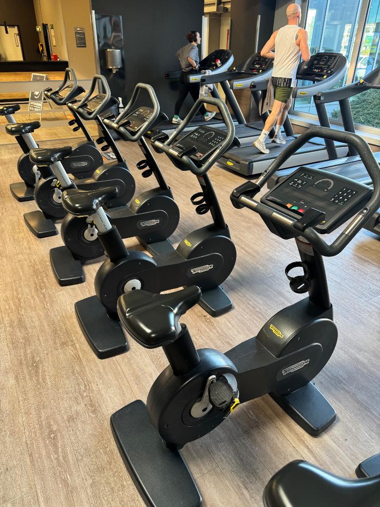 Foto 3 van Technogym Upright Bike Excite 1000 LED – Hometrainer