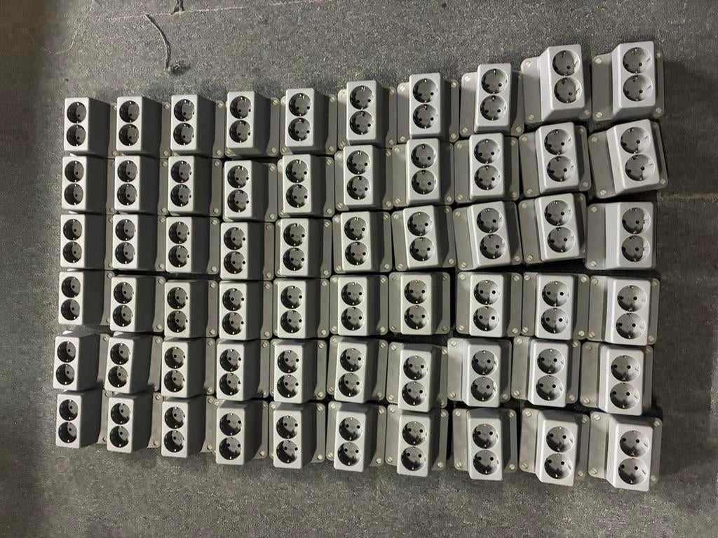 Abb Haf 3640 dubbele stopcontacten 60 stuks, Gebruikt, ., Ophalen of Verzenden, .