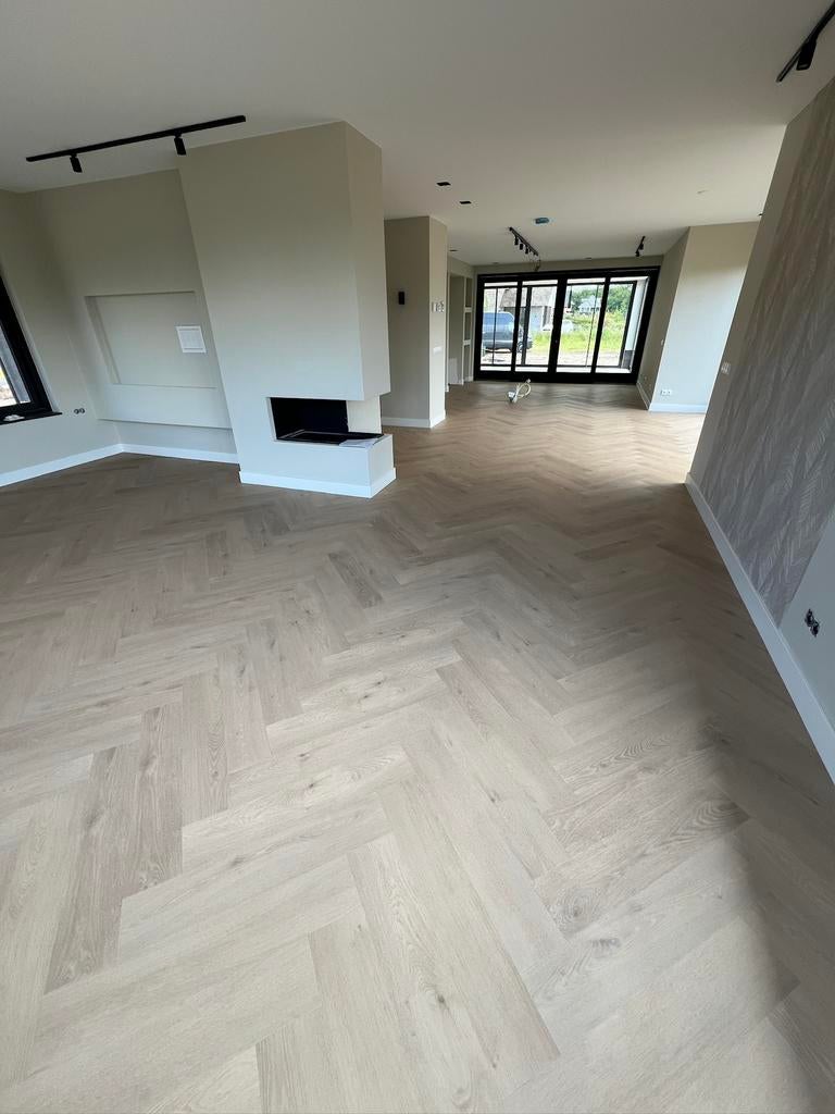 PVC visgraat vloer compleet gelegd – inclusief egaliseren, Ophalen of Verzenden, Nieuw, 75 m² of meer, Overige typen