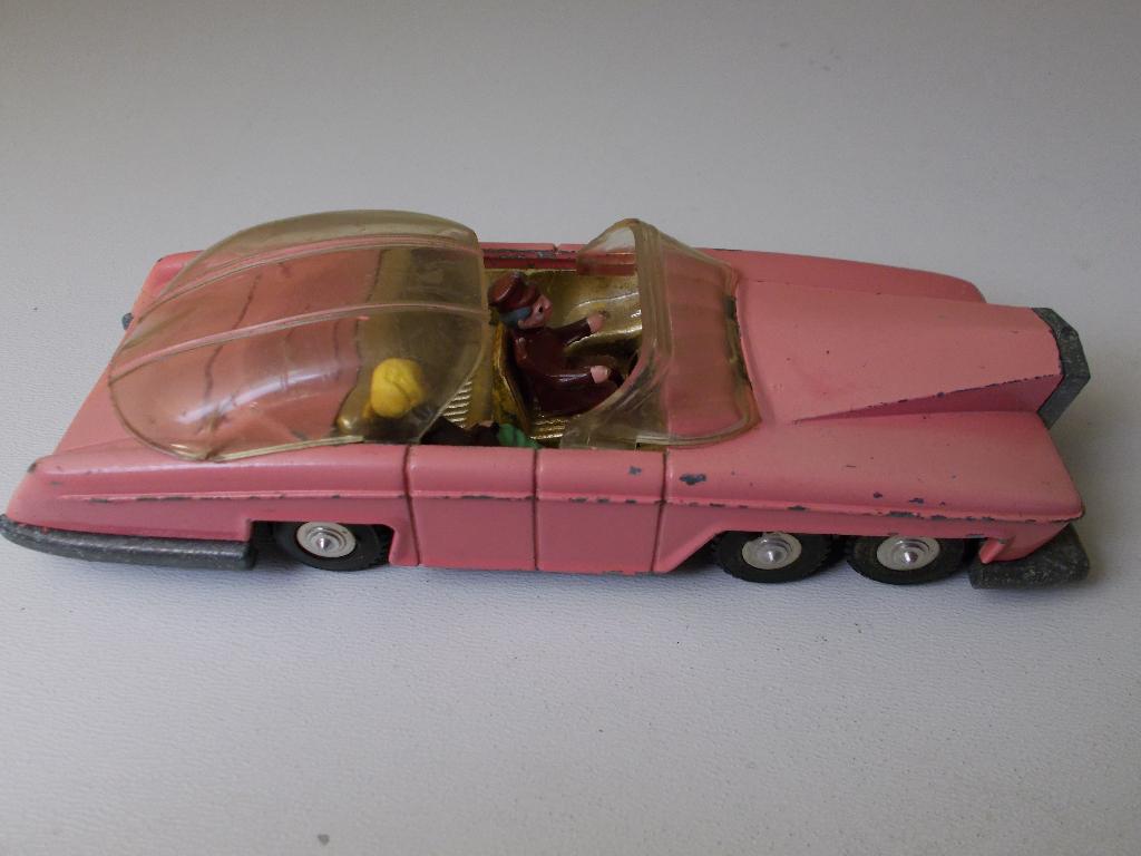 1967 Dinky Toys 100 LADY PENELOPE'S FAB 1 + Mr. PARKER., Ophalen of Verzenden, Gebruikt, Auto, Dinky Toys