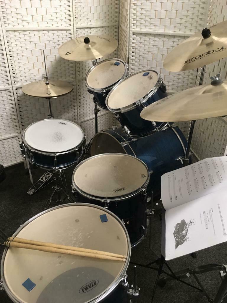Drumschool Bert Bakker, Diensten en Vakmensen, Muziekles en Zangles, Slaginstrumenten, Toetsinstrumenten, Privéles
