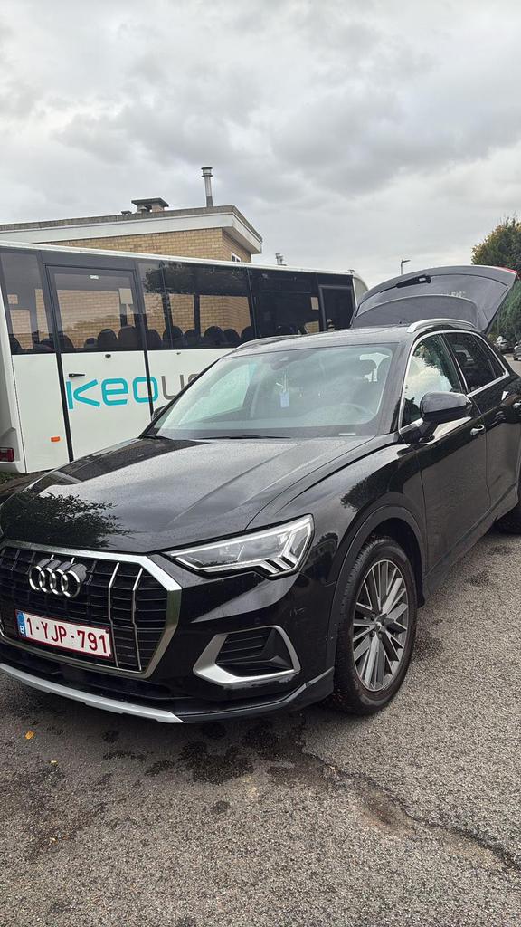 Audi Q3 35TFSI, Auto's, Automaat, Achterwielaandrijving, Zwart, 4 cilinders
