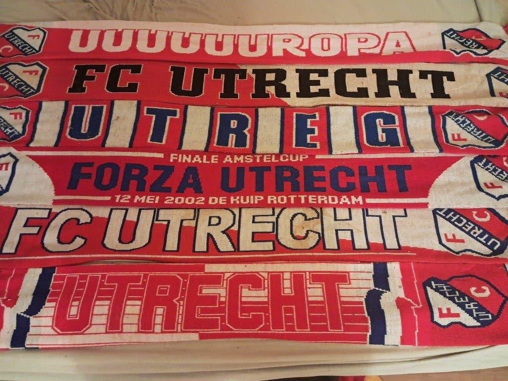 Fc utrecht sjaals te koop ophalen in utrecht, Ophalen, Zo goed als nieuw, F.C. Utrecht, Overige typen