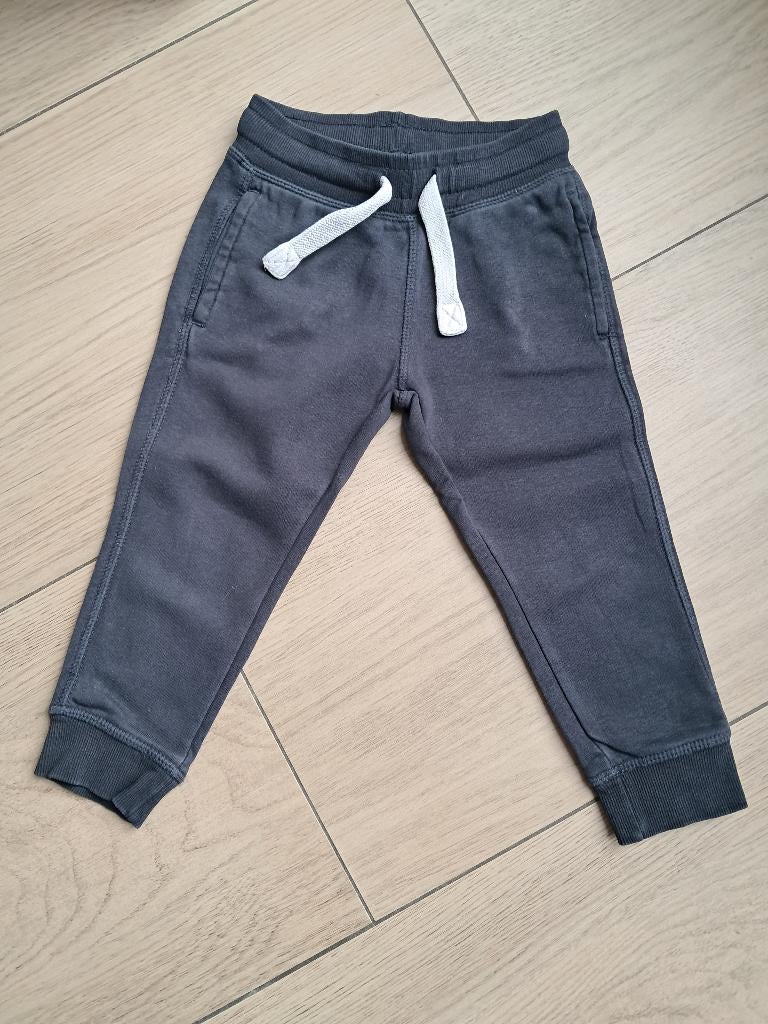 K88 Zwarte joggingbroek C&A maat 92, Kinderen en Baby's, Kinderkleding | Maat 92, Broek, Gebruikt, C&A, Jongen of Meisje