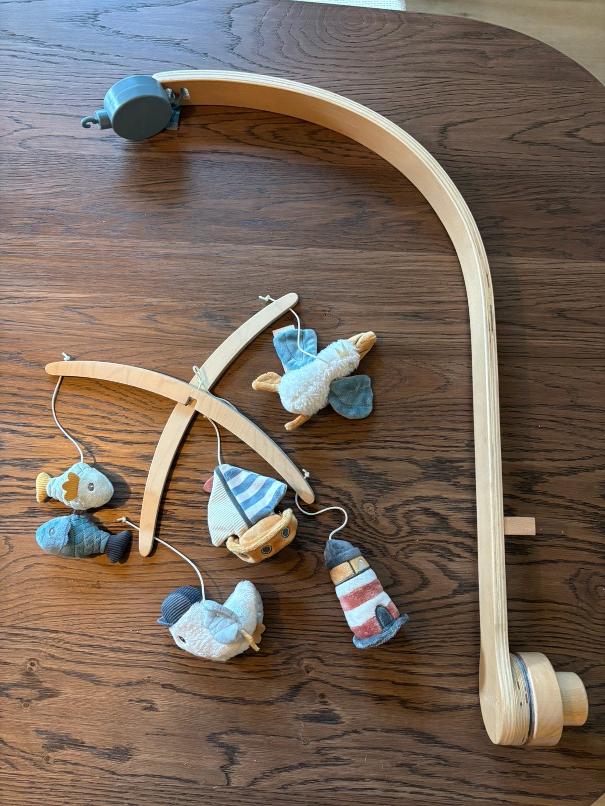 Little dutch muziekmobiel Sailors bay en beugel, Ophalen, Zo goed als nieuw