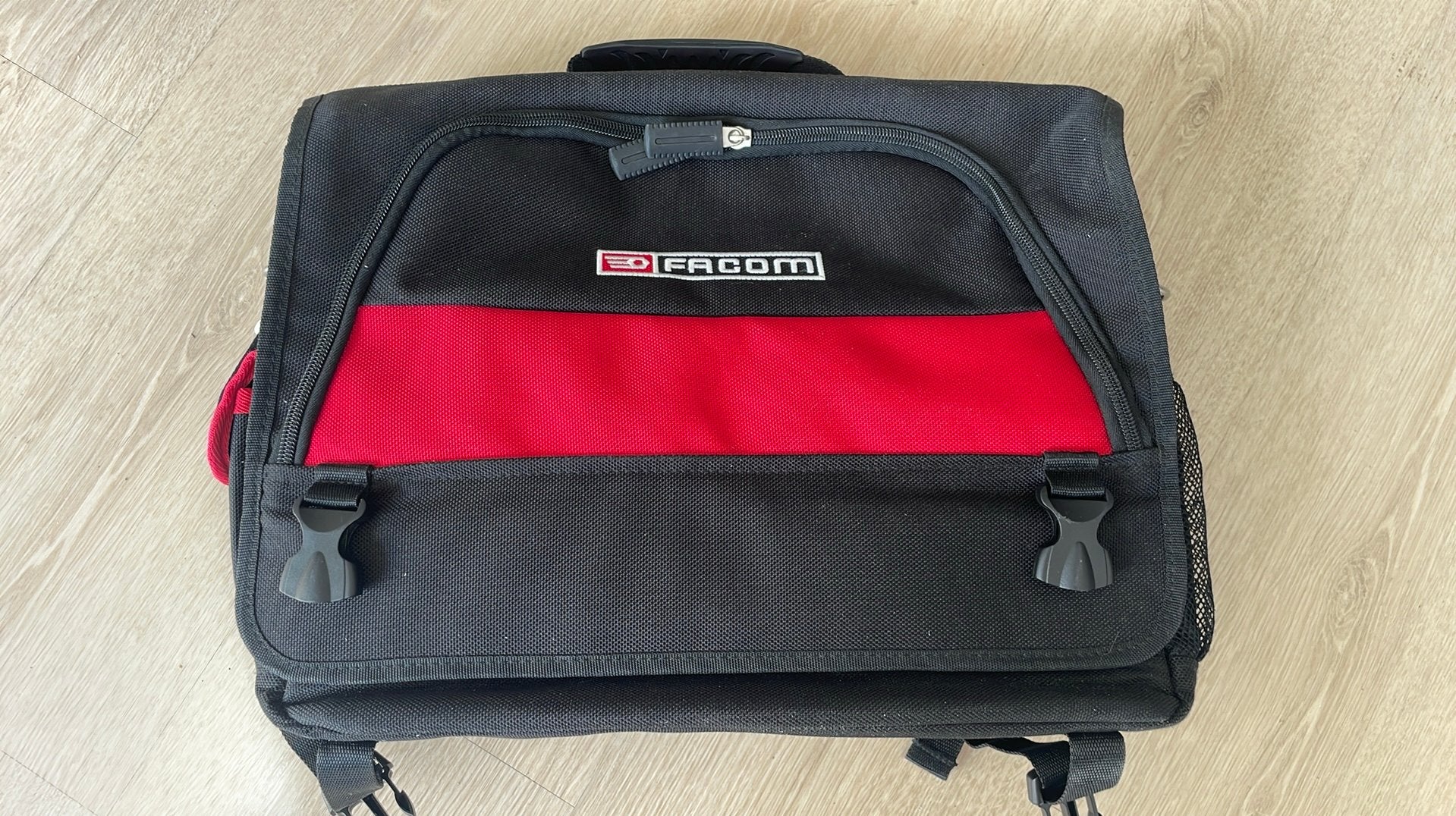 Facom softbag gereedschaptas., Doe-het-zelf en Verbouw, Gereedschapskisten, Ophalen of Verzenden, Zo goed als nieuw