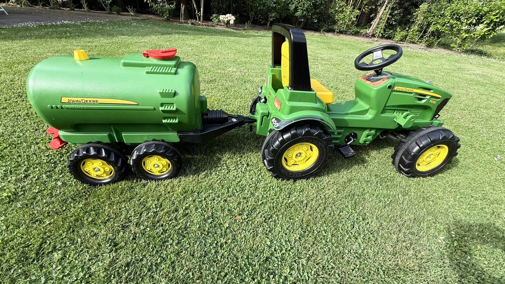 Tractor John Deere met watertank. Model 7930, 2025. Z.g.a.n., Ophalen, Zo goed als nieuw, Overige merken, Met kar of aanhanger