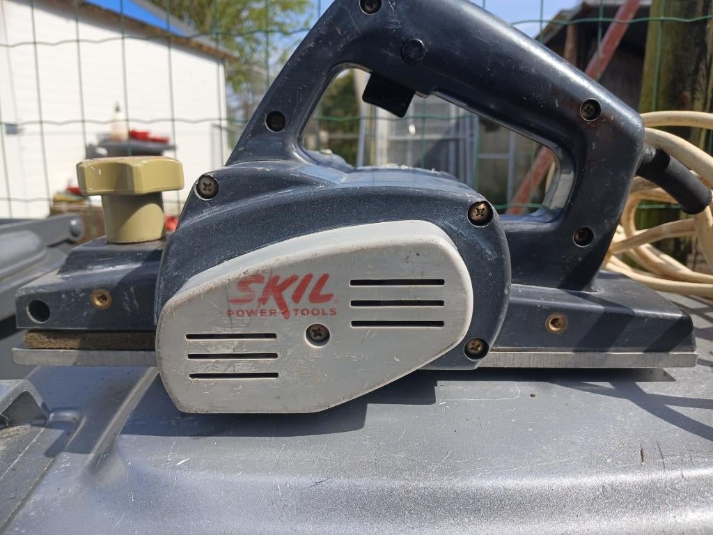 T.K. SKIL hand schaaf machine nette staat(elektrisch) E18,50, Doe-het-zelf en Verbouw, Schaafmachines, Gebruikt, Elektrisch, Ophalen of Verzenden