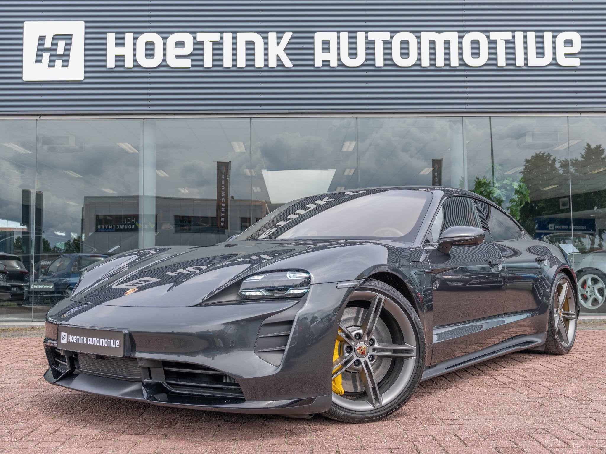 Porsche Taycan Turbo 93 kWh | Matrix-LED | Passenger-Display, Auto's, Porsche, 4 stoelen, 93 kWh, Vierwielaandrijving, Sedan