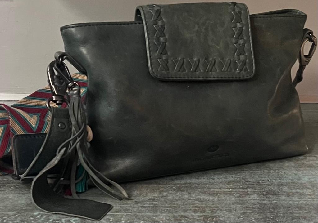 MicMacBags. Prachtige groene leren schoudertas., Sieraden, Tassen en Uiterlijk, Tassen | Schoudertassen, Ophalen of Verzenden