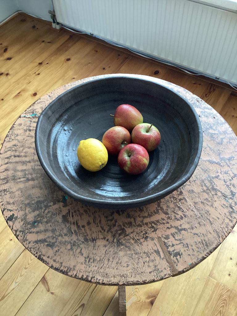 Fairtrade handgemaakte (fruit)schaal keramiek, Huis en Inrichting, Ophalen, Keramiek, Overige stijlen, Schaal of Schalen