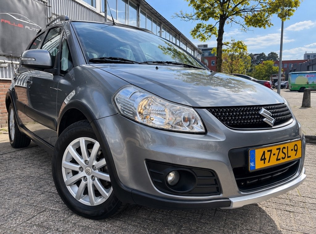 Suzuki SX4 1.6 Executive keyless clima trekhaak navi, Voorwielaandrijving, Euro 5, Gebruikt, 4 cilinders