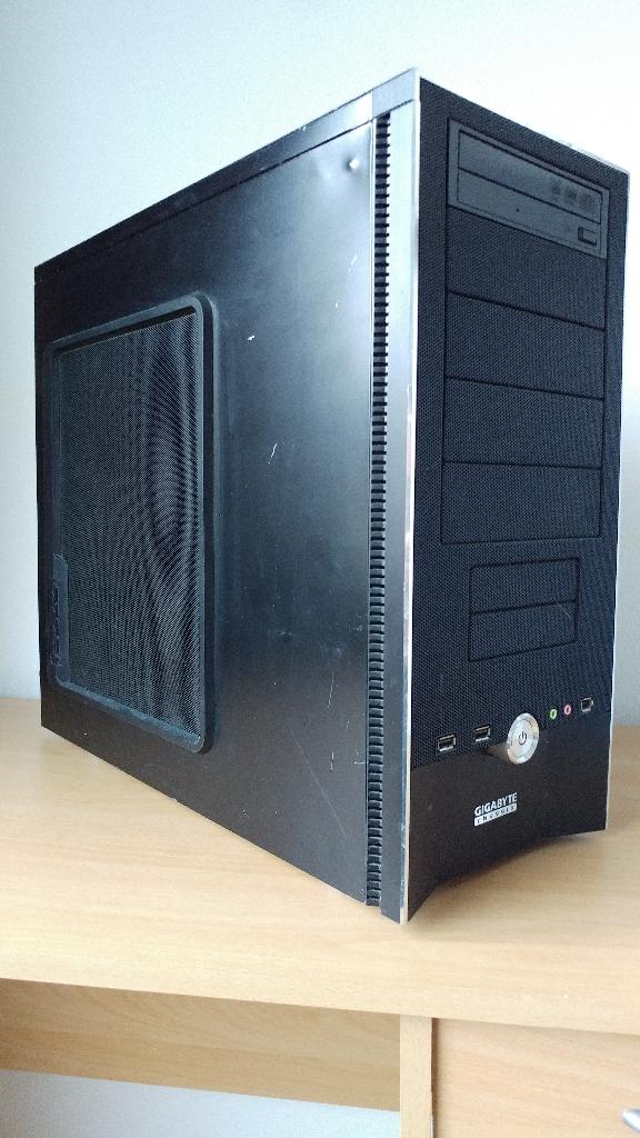 Lege desktop behuizingen, Computers en Software, Computerbehuizingen, Gebruikt, Ophalen of Verzenden