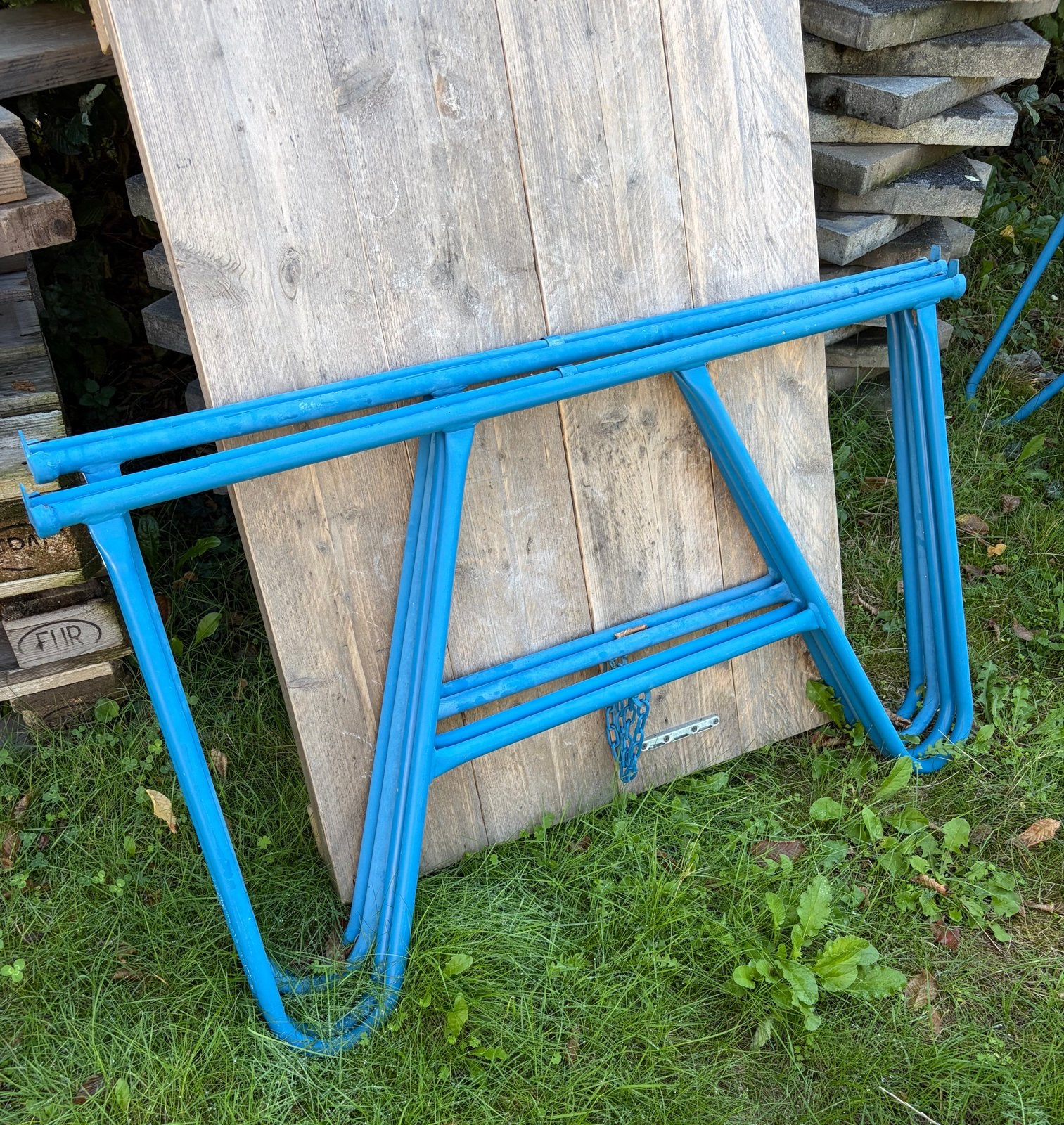 4 stuks Metselschraag z.g.a.n. 60cm hoog