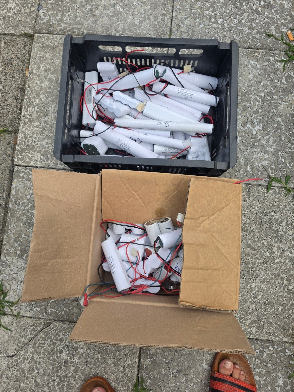 Partij batterijen met bedrading, Ophalen of Verzenden, Gebruikt, Oplaadbaar