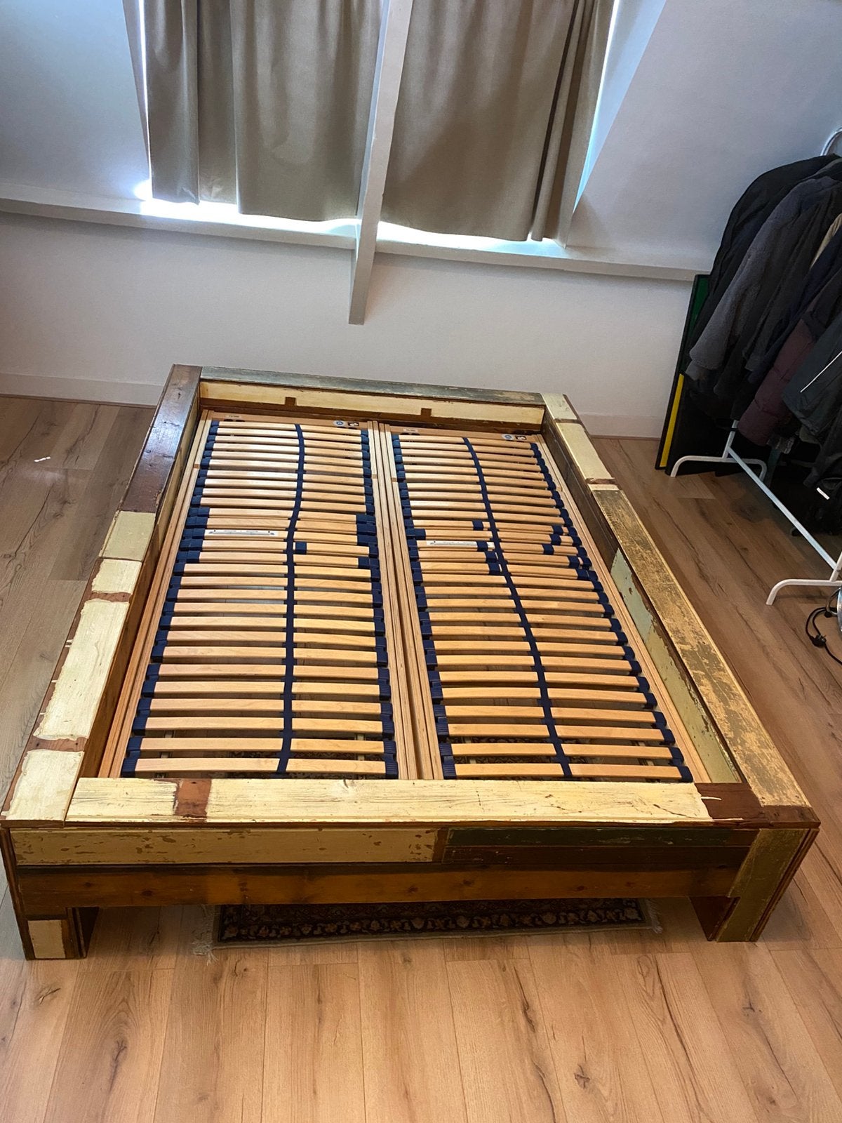 Houten bedframe 140-200, Ophalen, Tweepersoons, 140 cm, Zo goed als nieuw