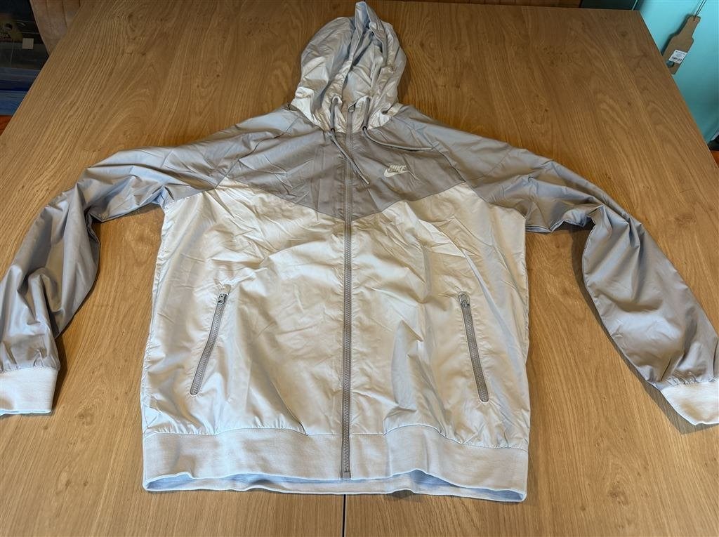 Nike Windrunner Jack Grijs/Wit - Maat L, Ophalen of Verzenden, Zo goed als nieuw, Grijs