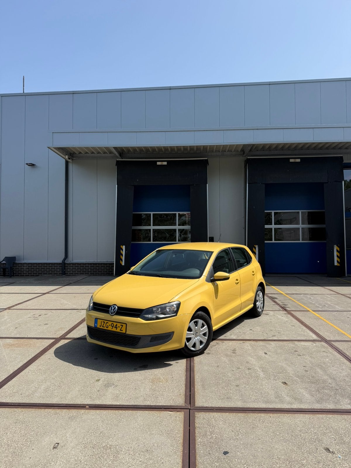 Volkswagen Polo 1.2 51KW 2009 Geel, Voorwielaandrijving, 967 kg, Zwart, 1198 cc