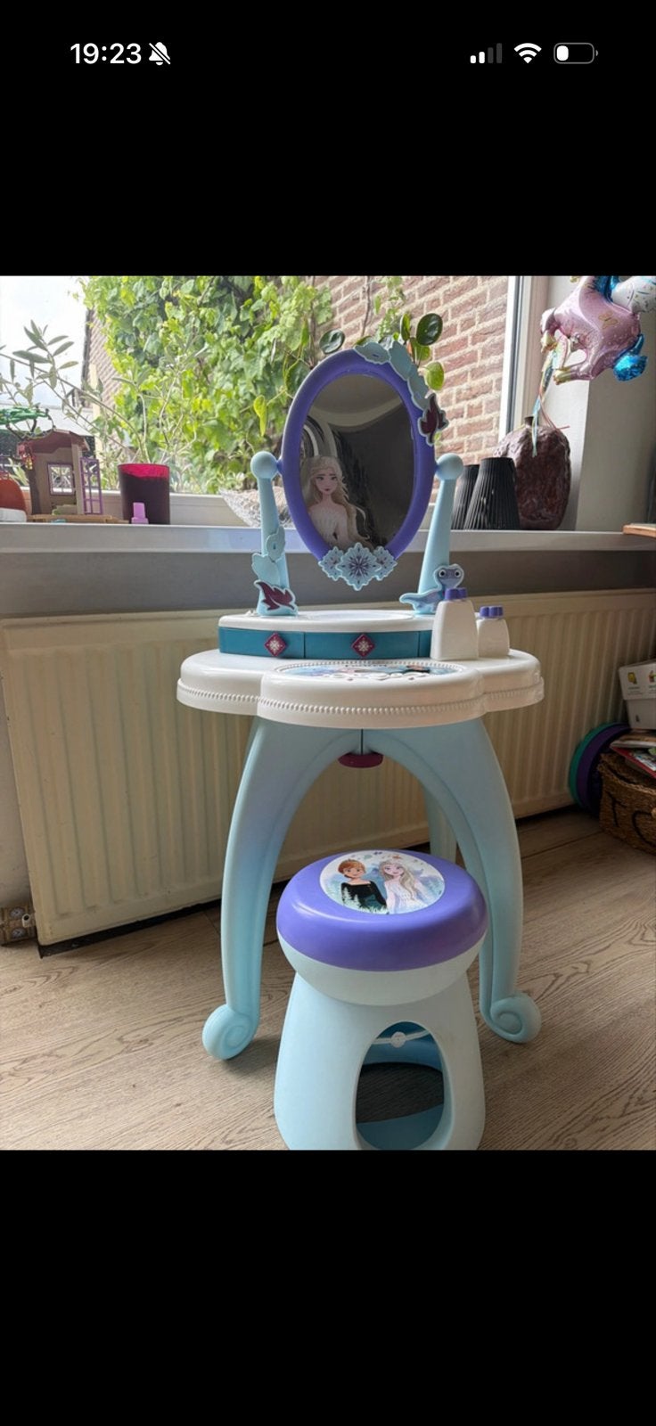 Disney Frozen make up tafel met Krukje, Ophalen of Verzenden, Zo goed als nieuw, Meisje