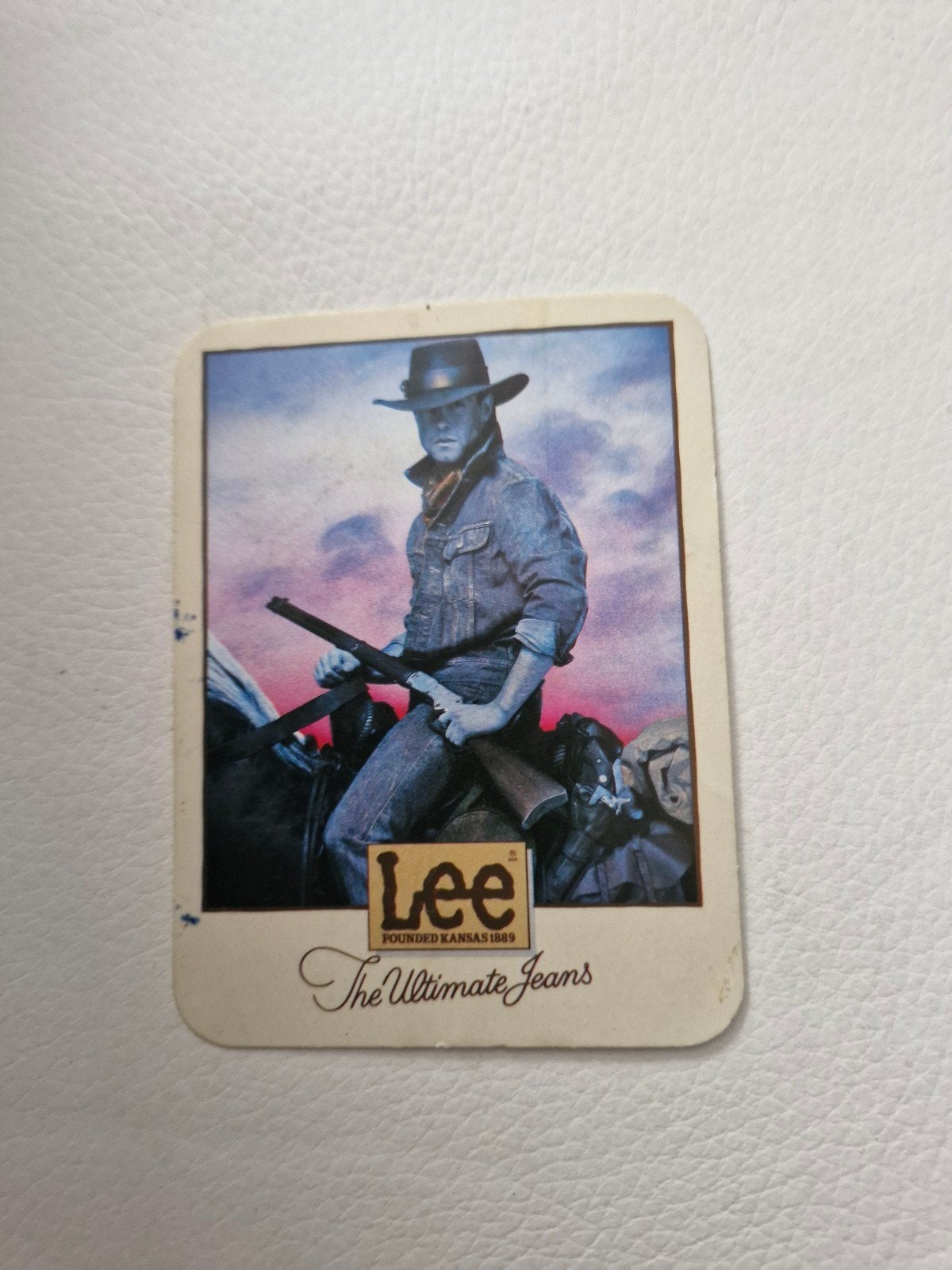12126 Vintage Lee Jeans sticker - The Ultimate Jeans, Verzamelen, Ophalen of Verzenden, Zo goed als nieuw, Merk