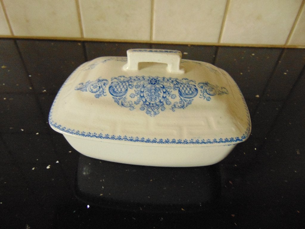 Antiek zeepbakje met deksel Nimy Belgium, Antiek en Kunst, Antiek | Keramiek en Aardewerk, Ophalen of Verzenden