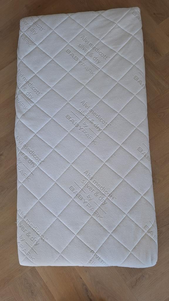 Alvi medicott silver & dry matras voor babybed, Zo goed als nieuw, Matras, Eenpersoons, 70 cm of minder