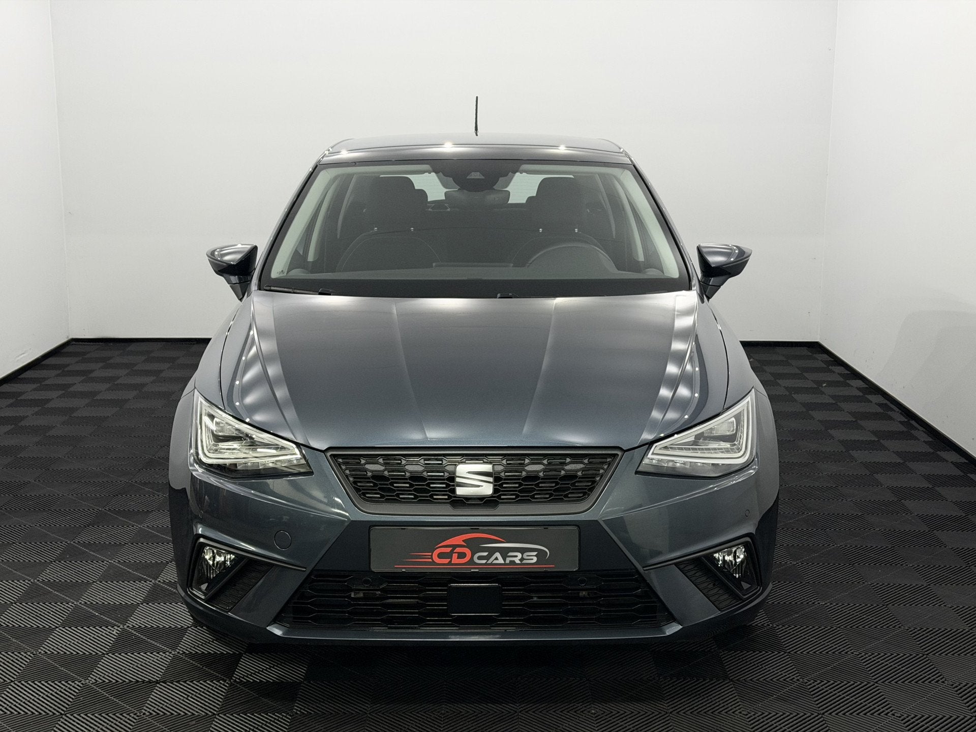 SEAT Ibiza 1.0 MPI Style Camera, Apple carplay, Clima, Cruis, Voorwielaandrijving, Stof, Euro 6, 82 pk