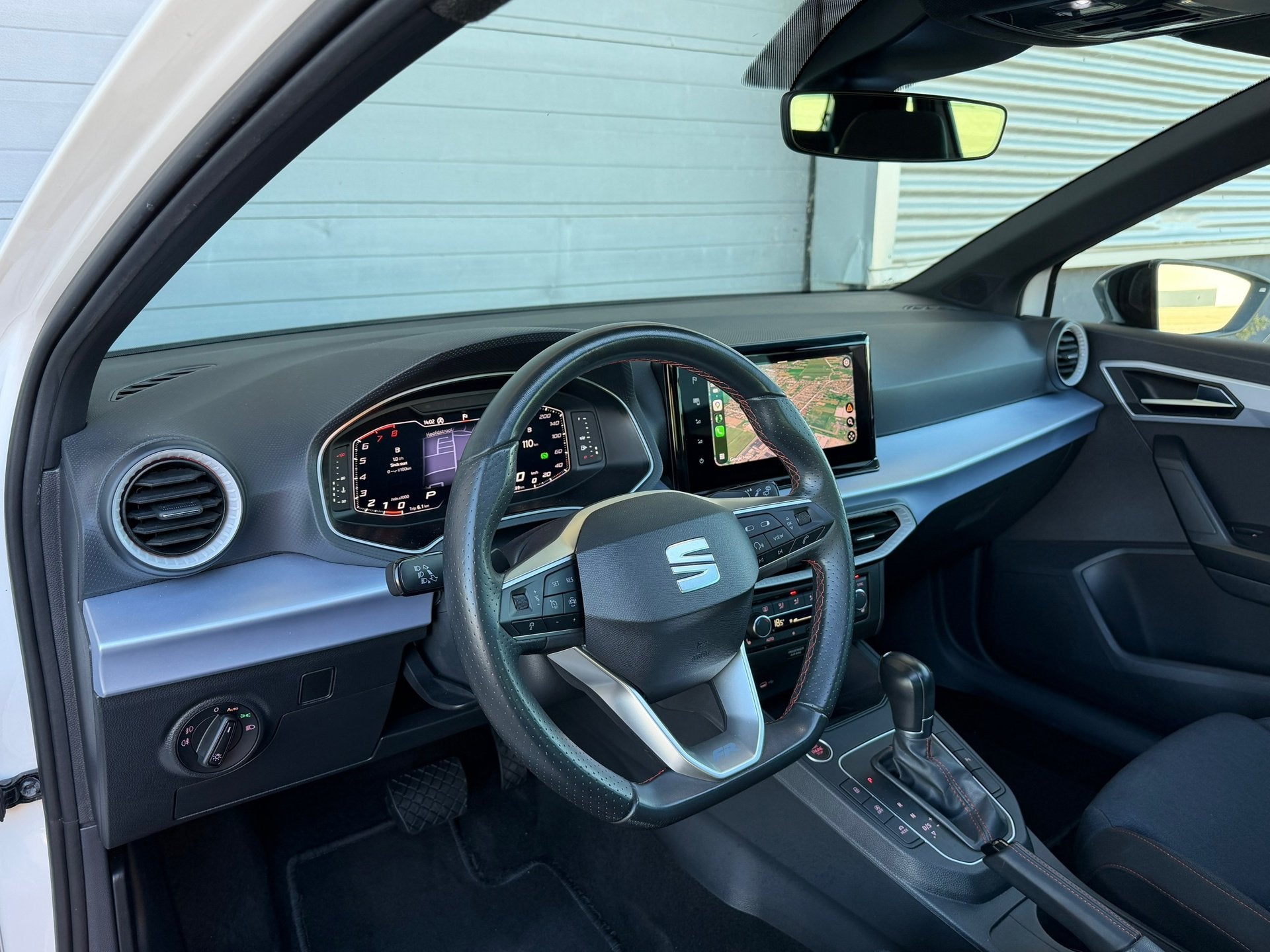 Seat Ibiza 1.5 TSI FR Black Edition DSG | Panorama | Keyless, Dealer onderhouden, 4 cilinders, 150 pk, 610 kg