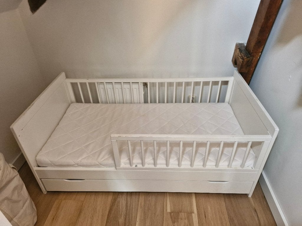 Vloerbed met lade en matras Petite Amelie, Kinderen en Baby's, Ophalen, 70 tot 85 cm, 140 tot 160 cm, Zo goed als nieuw