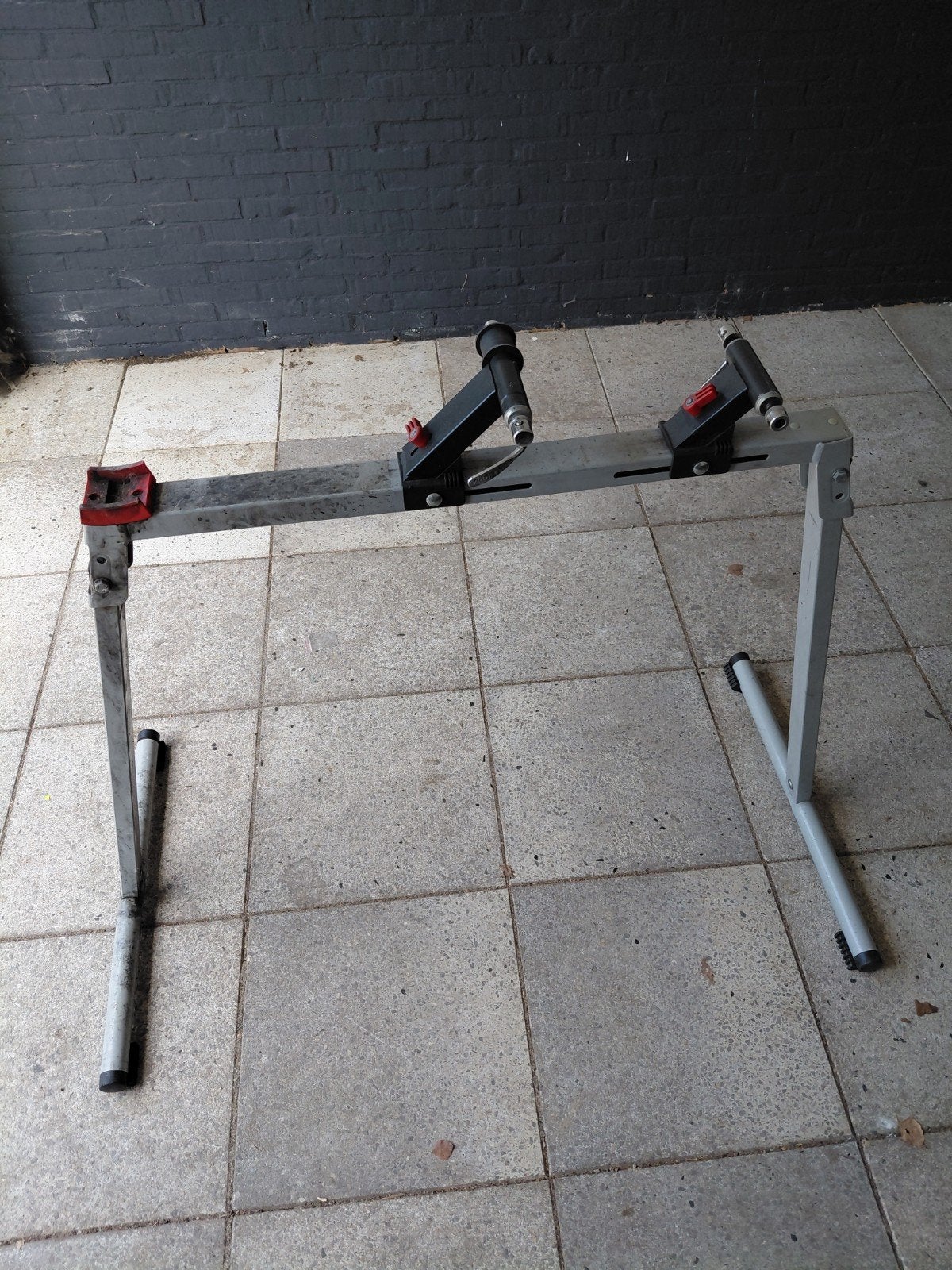 Tacx fietswerkbank met alle aansluitingen, Ophalen