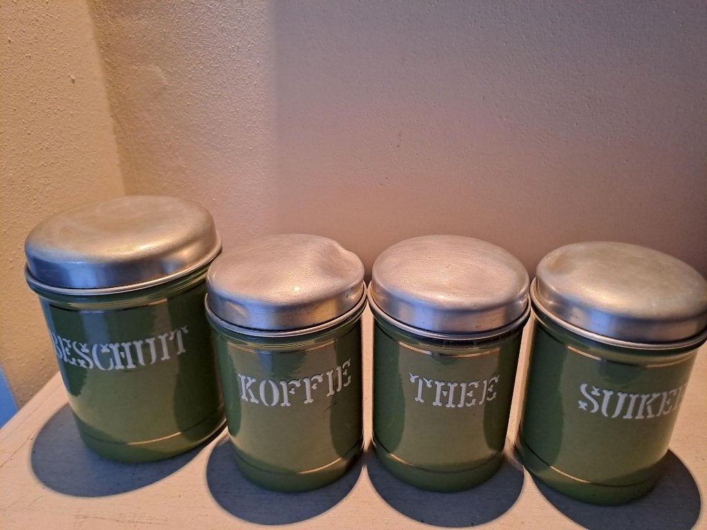 Emaille voorraadbussen BESCHUIT + Koffie Thee Suiker, Antiek en Kunst, Antiek | Emaille, Ophalen