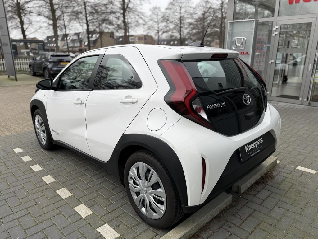 Toyota Aygo X 1.0 VVT-i Play | GEEN AFLEVERKOSTEN | Apple/An, 12 maanden, Stof, Gebruikt, 920 kg