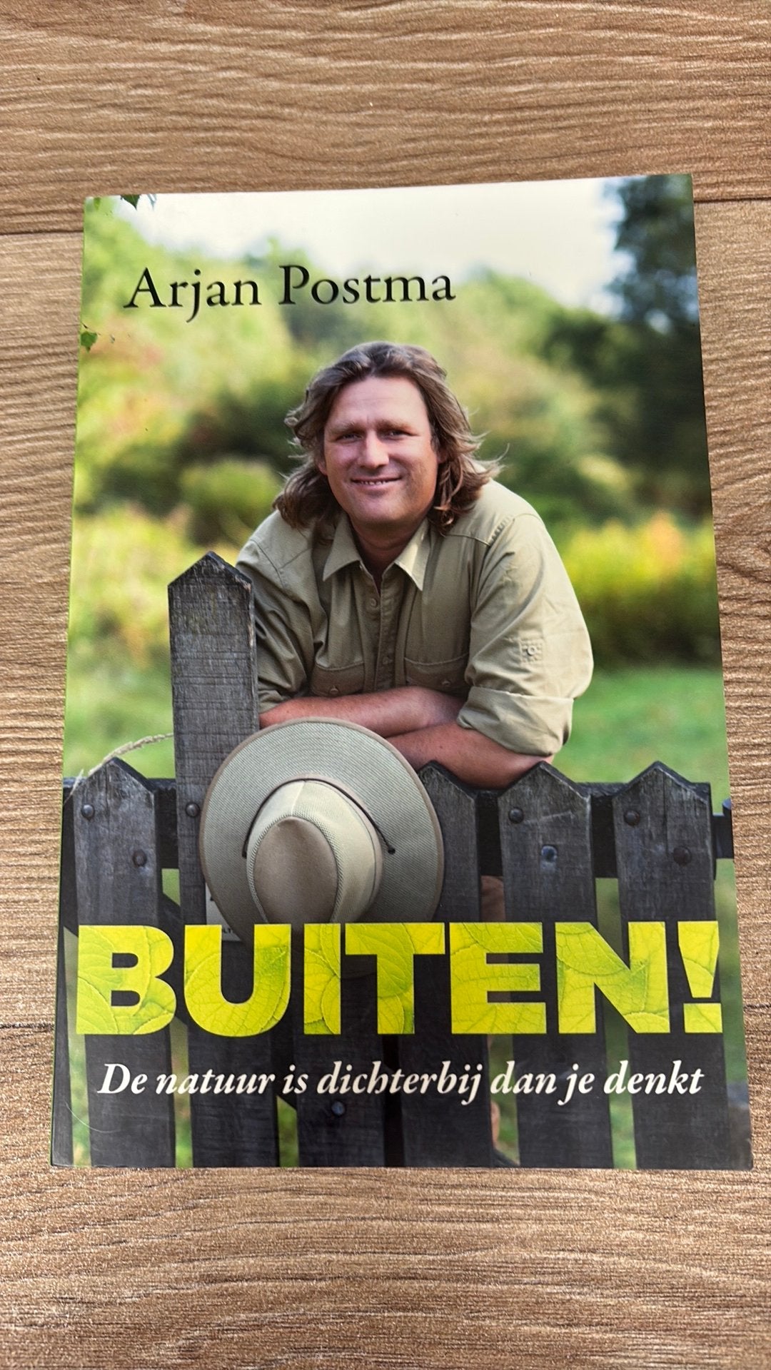 Arjan Postma - Buiten!, Ophalen of Verzenden, Zo goed als nieuw, Arjan Postma; Koen van Santvoord