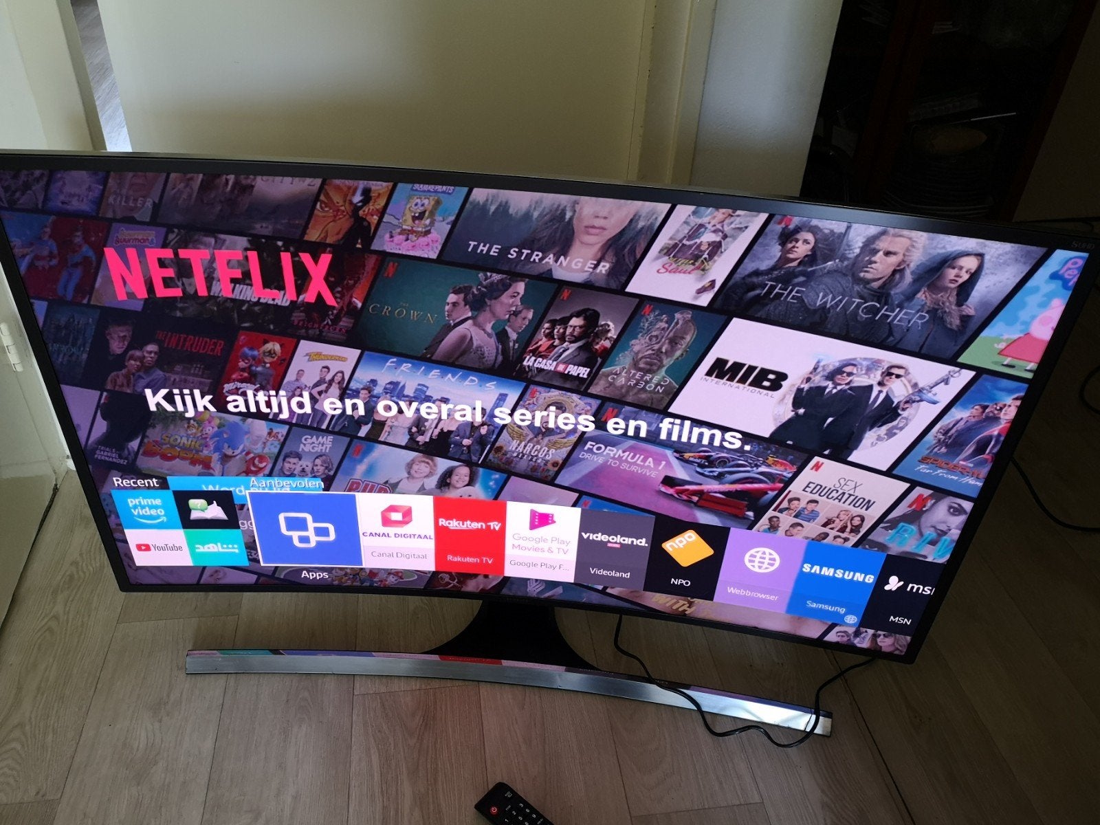 48 inch Samsung 4k curved smart tv., 50 Hz, Ophalen of Verzenden, Samsung, 100 cm of meer