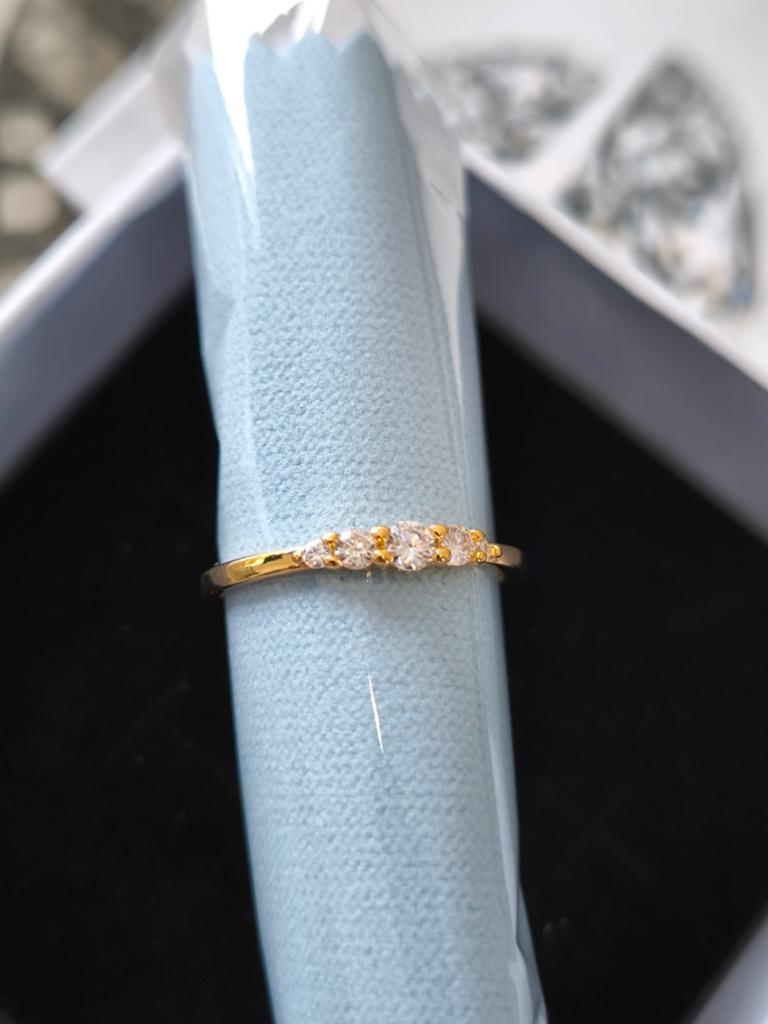 Echte Moissanite Lab Diamonds op een goudkleurige S925 ring, Verzenden, Nieuw, 17 tot 18, Dame