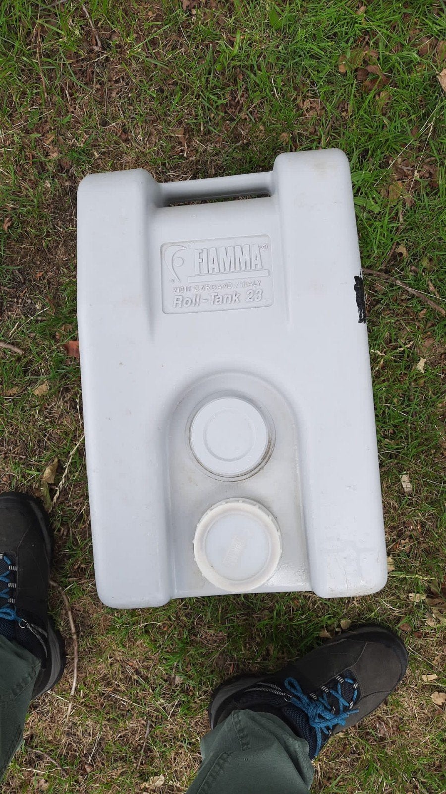 Vuilwatertank Fiamma, Ophalen, Gebruikt