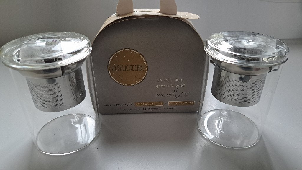 Thee geschenkset met thee glazen en thee, Ophalen of Verzenden, Zo goed als nieuw, Overige typen