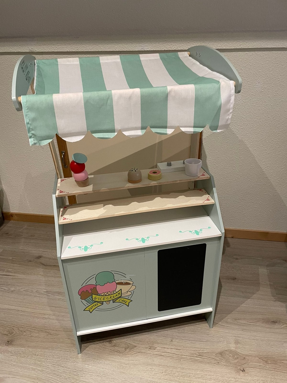 Ijs winkeltje voor kinderen, Ophalen, Zo goed als nieuw