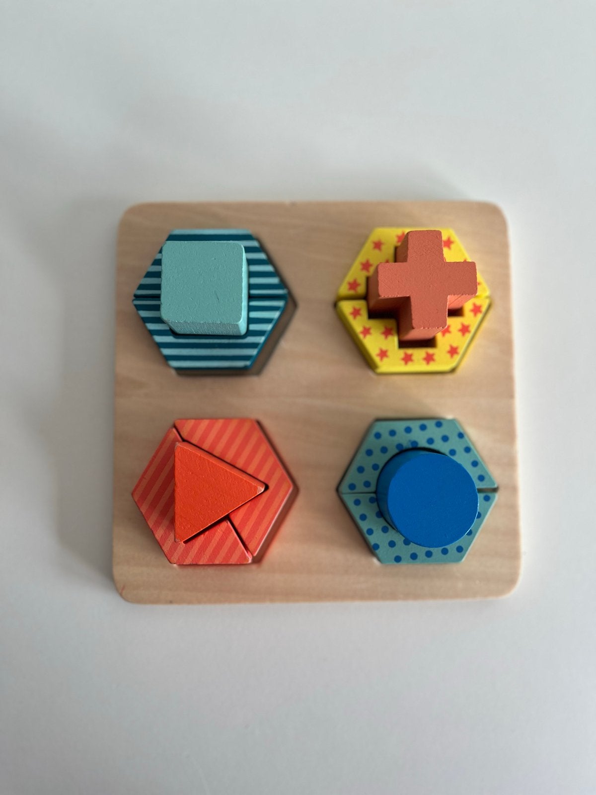 Houten puzzel met vormen voor baby's en peuters, Kinderen en Baby's, Ophalen of Verzenden, Gebruikt, Overige typen