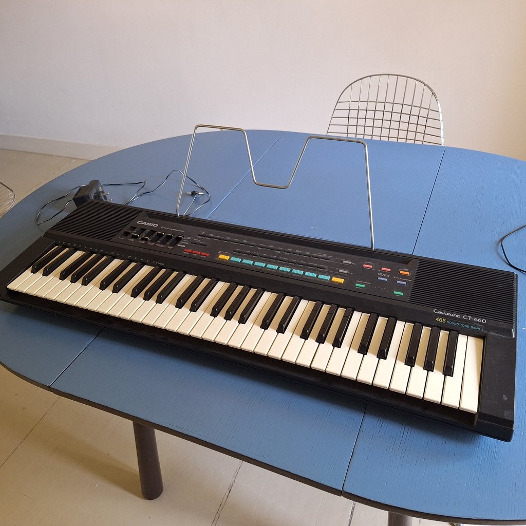 Casio Casiotone CT-660 keyboard met adapter, Muziek en Instrumenten, Ophalen, Gebruikt, 61 toetsen, Casio