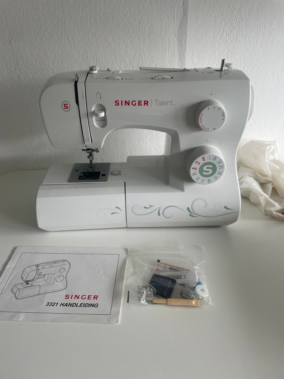 Singer Talent 3321 Naaimachine, Hobby en Vrije tijd, Naaimachines en Toebehoren, Zo goed als nieuw, Naaimachine, Singer, Ophalen