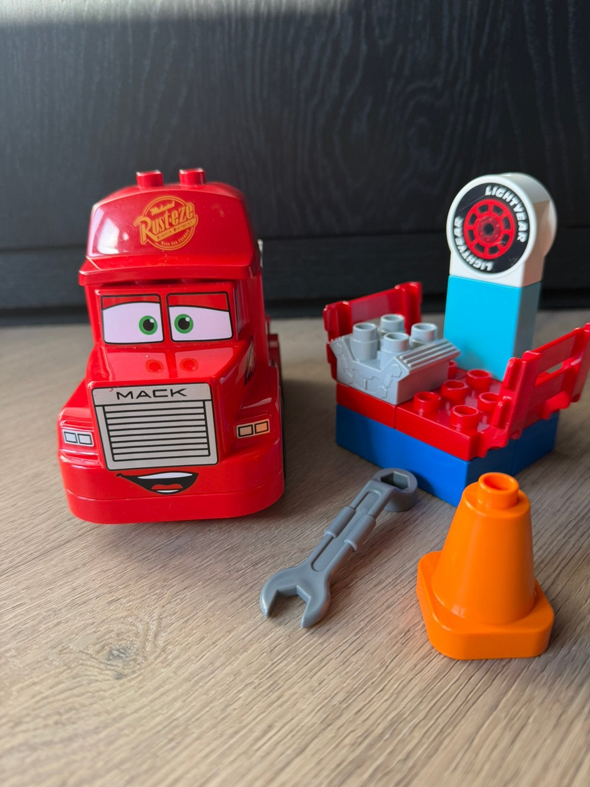 Duplo - Mack (Cars) 10417, Ophalen, Gebruikt, Duplo